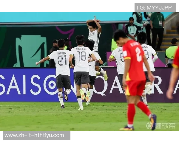 球星足球兄弟携手共创传奇时刻展现团结与拼搏精神 球星足球兄弟携手共创传奇时刻展现团结与拼搏精神