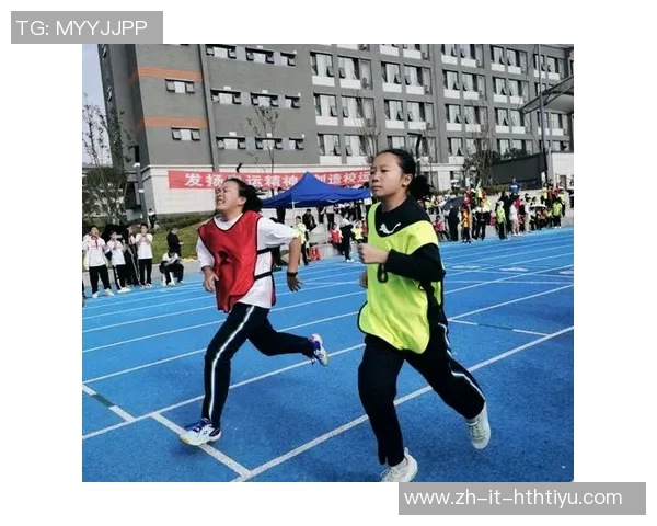 足球板鸭队勇夺冠军展现团队精神与拼搏精神的辉煌历程 足球板鸭队勇夺冠军展现团队精神与拼搏精神的辉煌历程